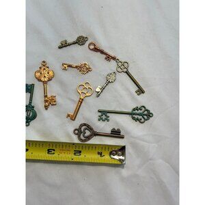 Vintage-Style Skeleton Key Charms For DIY Crafts & Jewelry Making - Set Of 10 As